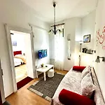 Two-bedrooms With Balcony And Sea View,near Old Town Daire Dubrovnik