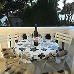 Daire Two-bedrooms With Balcony And Sea View,near Old Town Dubrovnik