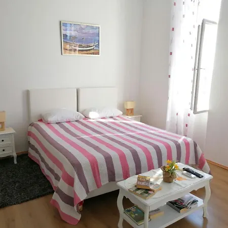 Two-bedrooms With Balcony And Sea View,near Old Town * 杜布罗夫尼克