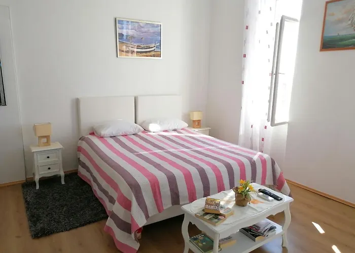 Two-bedrooms With Balcony And Sea View,near Old Town * Dubrovnik