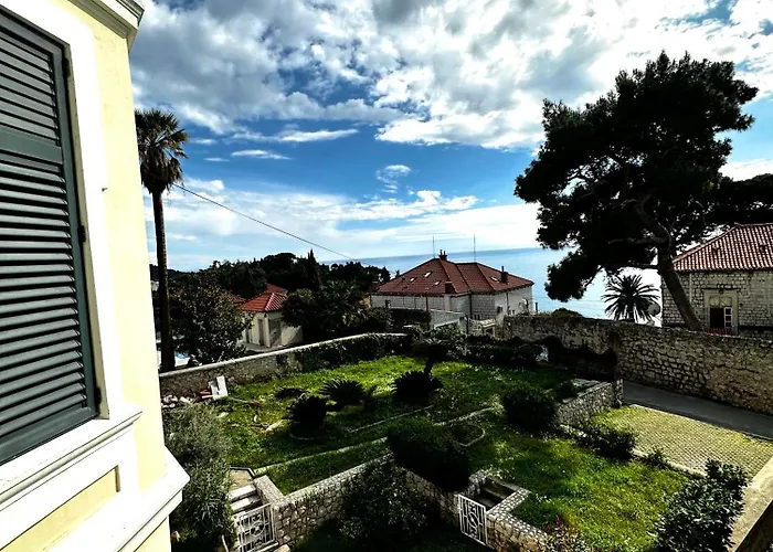 Two-bedrooms With Balcony And Sea View,near Old Town * ドゥブロブニク