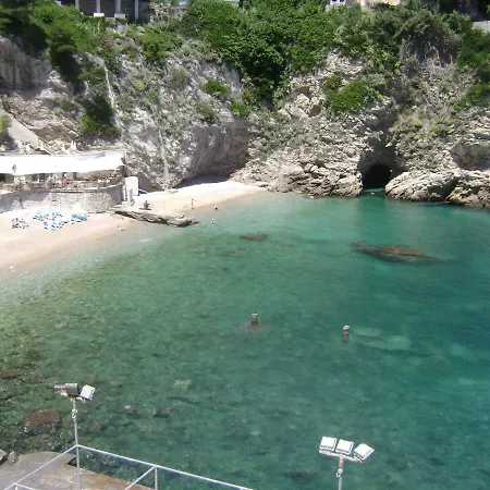 Two-bedrooms With Balcony And Sea View,near Old Town * Dubrovnik