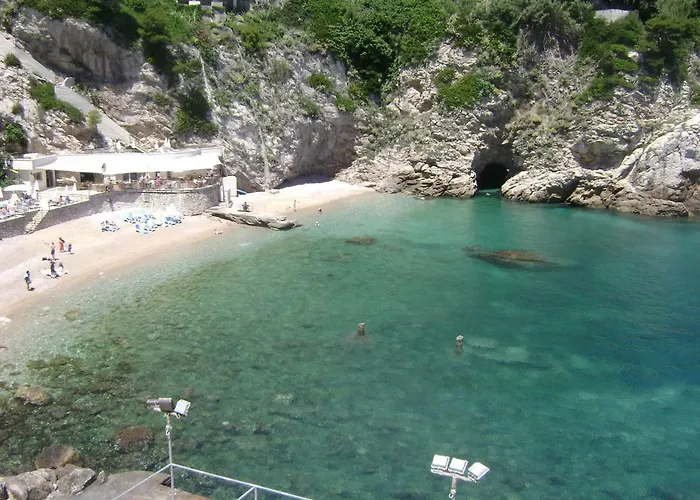 Two-bedrooms With Balcony And Sea View,near Old Town * Ragusa
